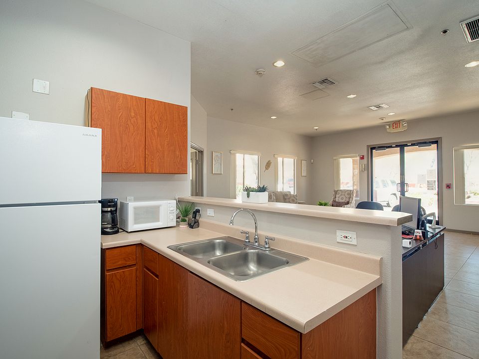 Steeple Chase Apartments in Peoria, AZ, LIHTC community, Kitchen