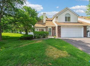 521 Queens Gate, New Brighton, MN 55112