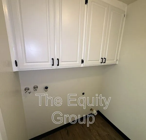 148 S Peppertree St — Photo 13