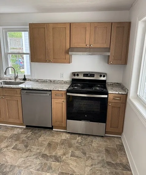 16 Chestnut St #1 — Photo 1