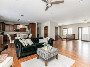 1814 Hoover Trail Ct SW, Cedar Rapids, IA 52404