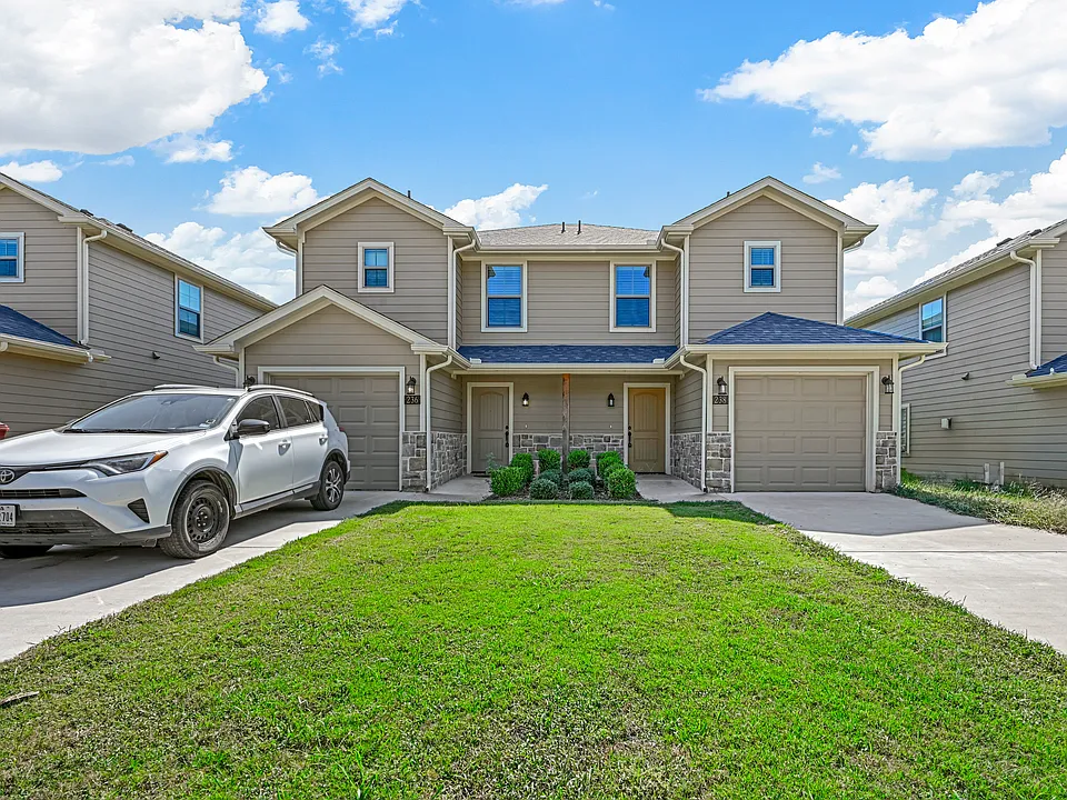 236 W Lake #AVENUE;
