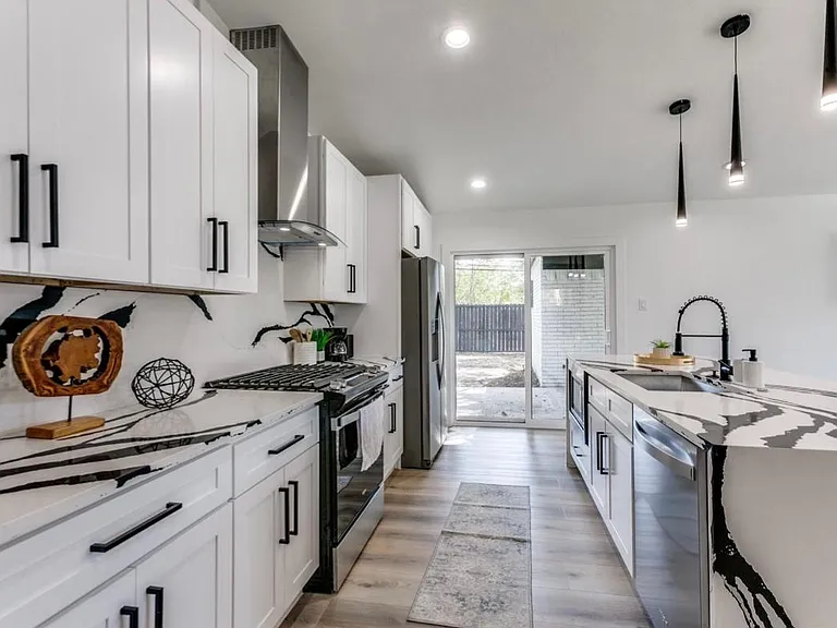 13306 Flagstone Ln — Photo 1