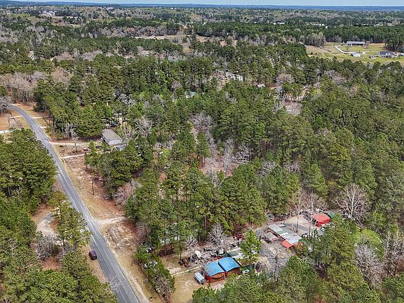 4th image of 221 Riverview Drive