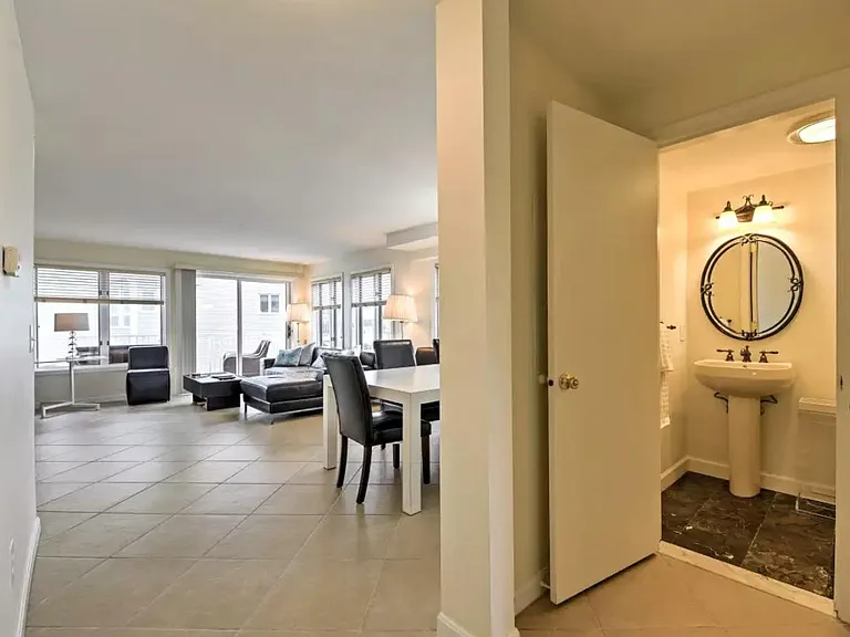 22 Oceanside Pl — Photo 11