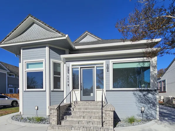 648 5th St #1, Hollister, CA 95023