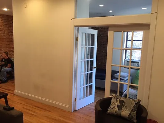 Rented by PMG Real Estate  | media 19