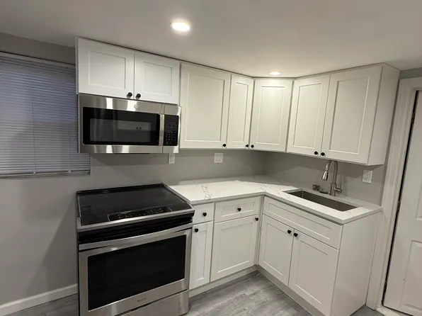 (undisclosed Address), Central Islip, NY 11722