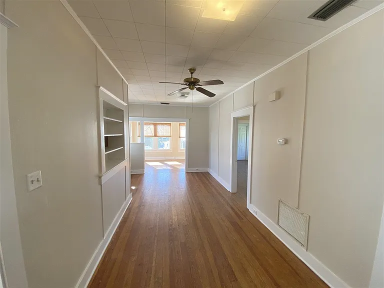 138 Oviedo St #A — Photo 2