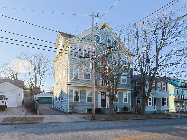 327 High St #2R — Photo 5