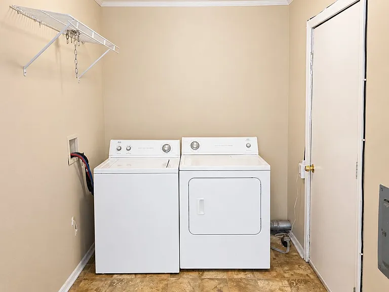 11 - Laundry room_06102026