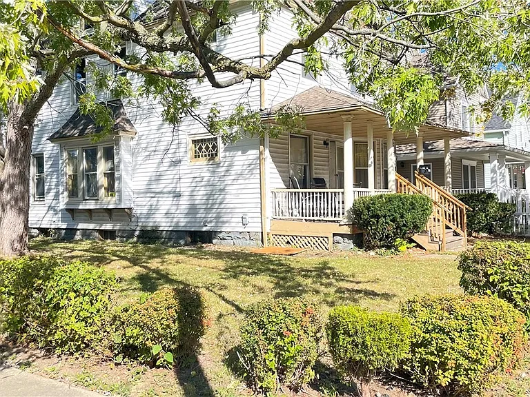4322 Bush Ave — Photo 3