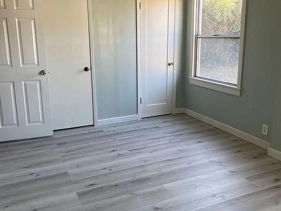3rd image of 20759 Marion St