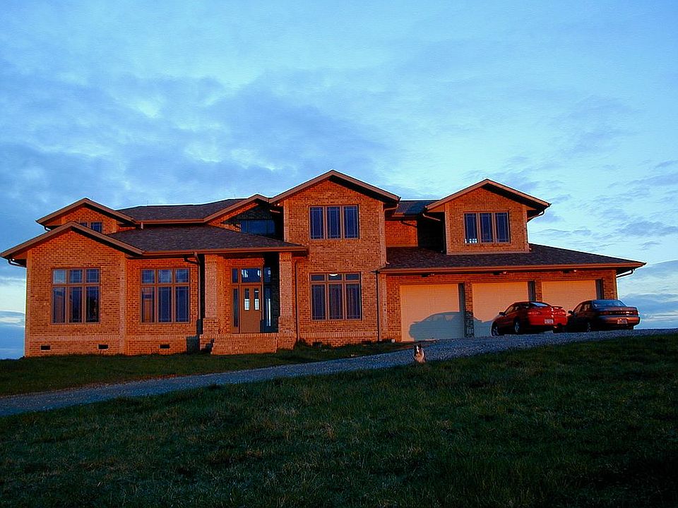 2nd image of 6811 Thunder Mountain Rd