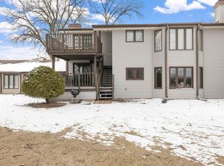 450 N Campbell Rd APT B1, Oshkosh, WI 54902