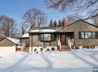 51 Sicomac Rd, North Haledon, NJ 07508