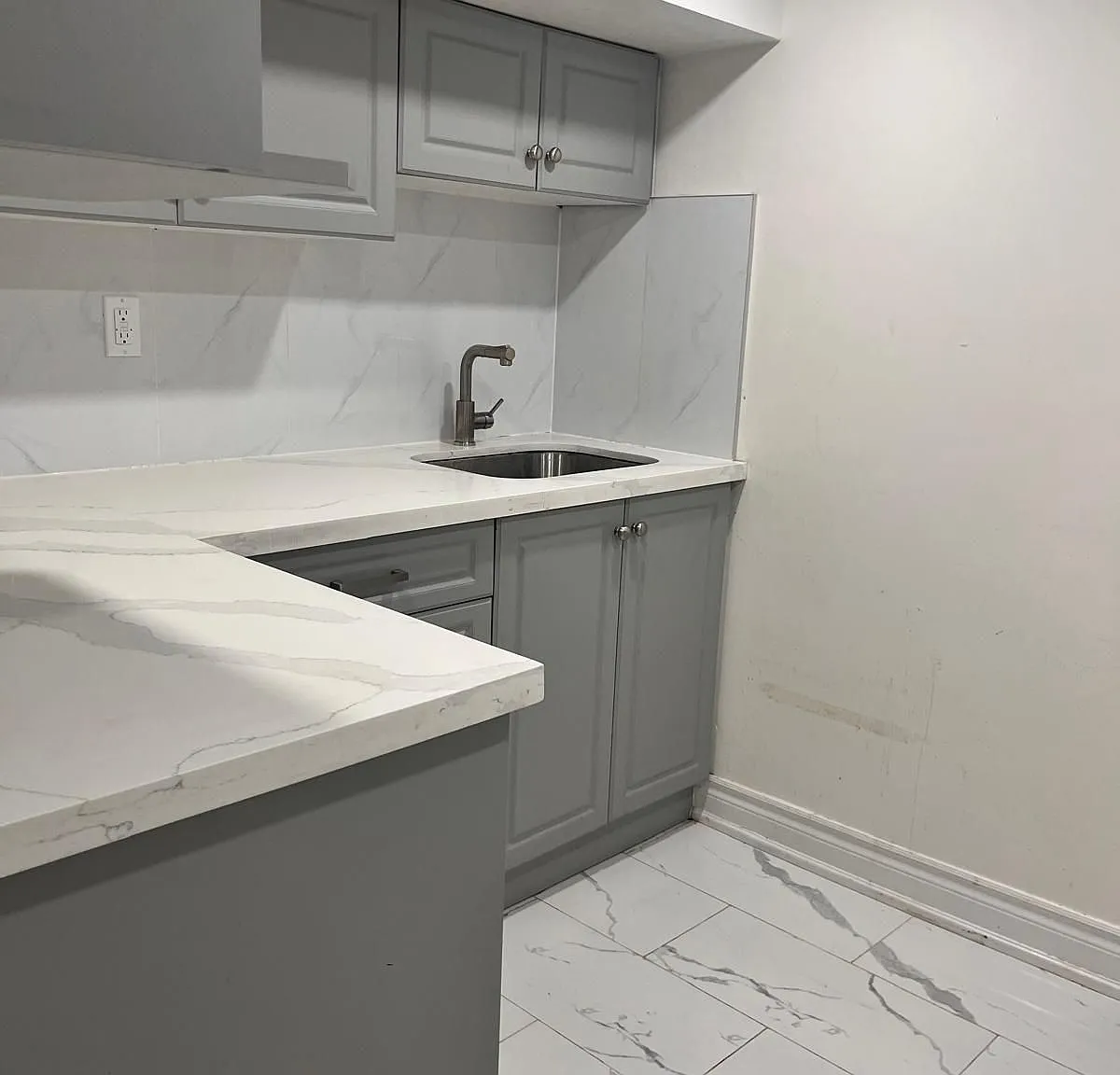 3 bed, $1,900 — Photo 3