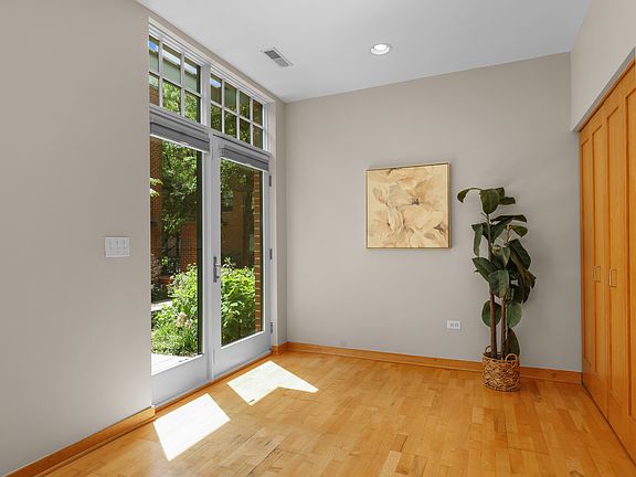 3rd image of 101 N Euclid Ave APT 23