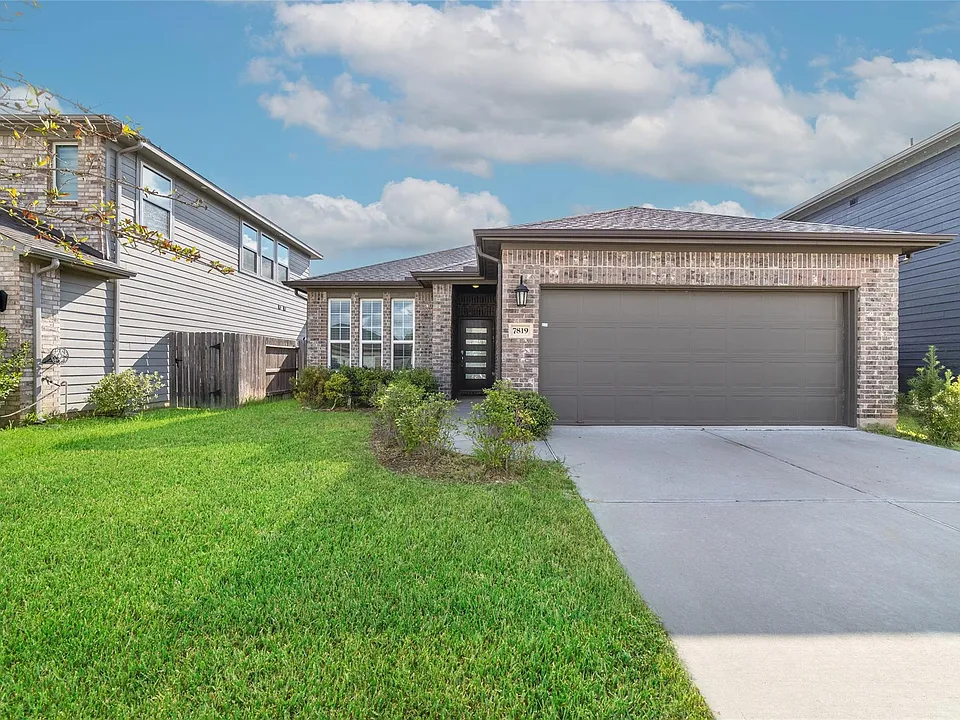 7819 Wyndham Harbor Ct