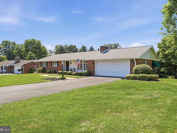 4th image of 16617 Mosby Dr