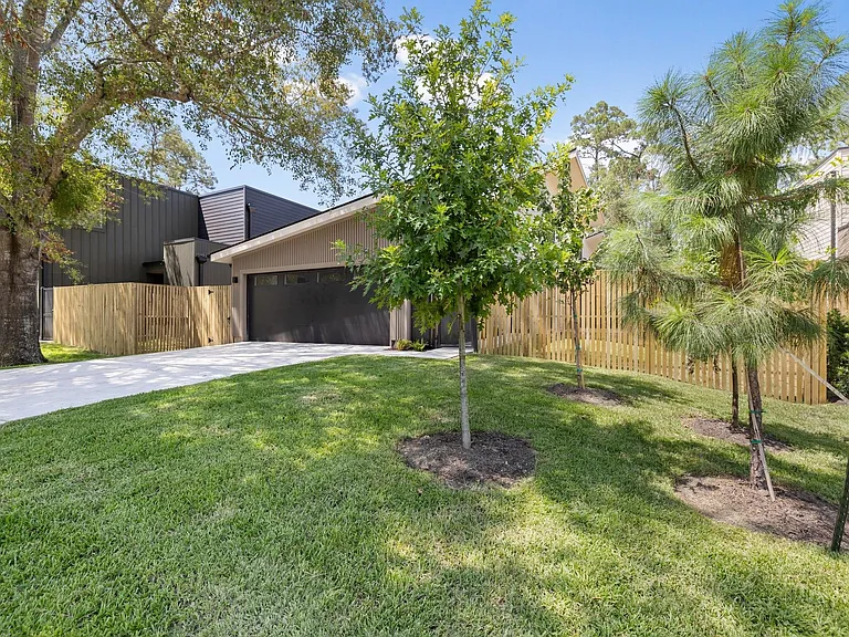 1502 Primrose St — Photo 4