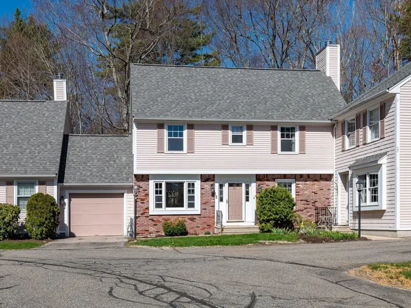 26 Pheasant Run Lane, Stratham, NH 03885