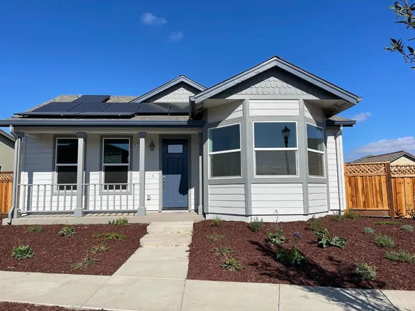 754 Livingston Ave, Kingcity, CA 93930