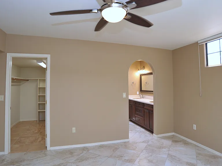 1600 E Deer Shadow Ln — Photo 23