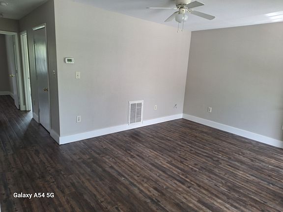 3rd image of 3309 Bridges St APT 31