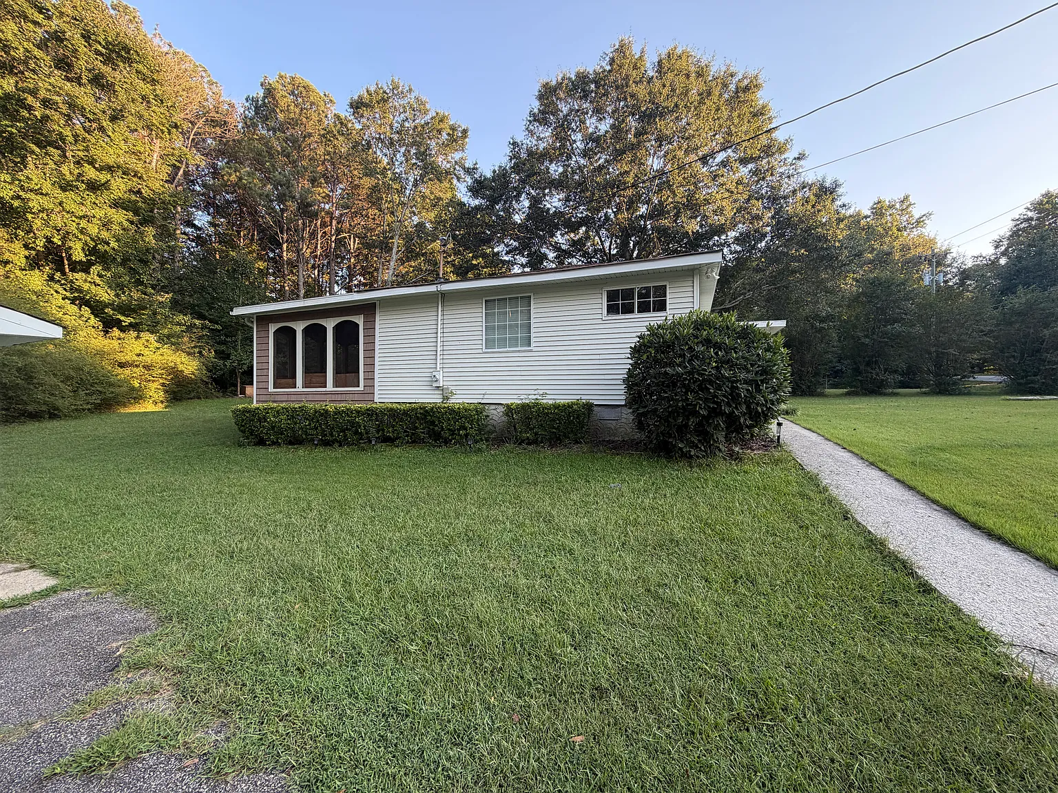 3 bed, 1274 sqft, $1,800 — Photo 2