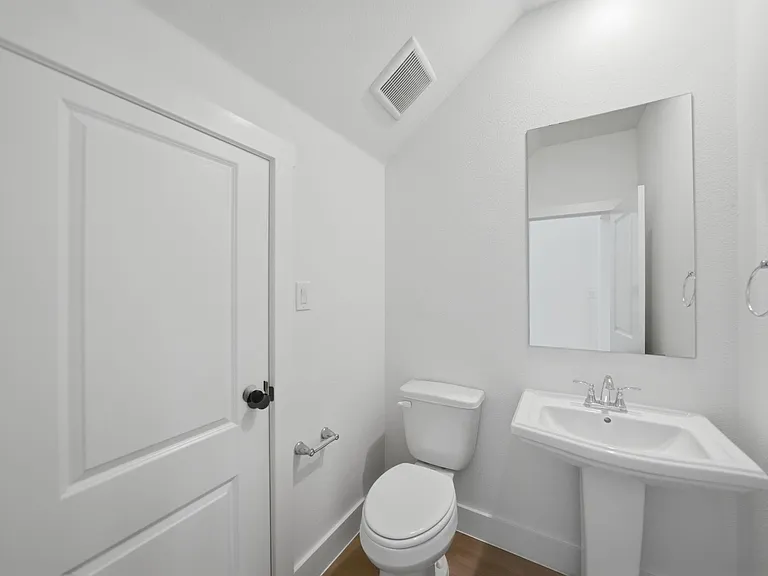 332 Chestnut St — Photo 11