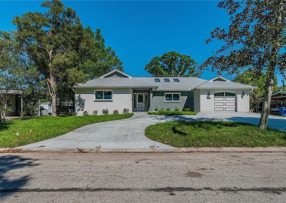 1st image of 4420 Porpoise Dr SE
