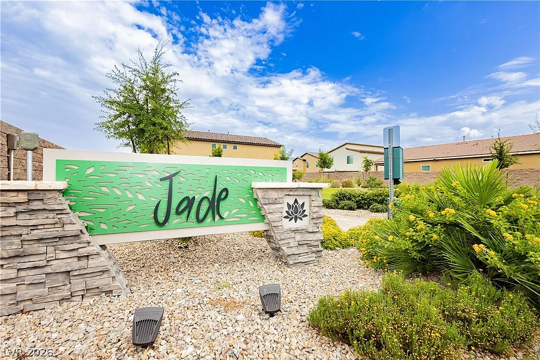 5 bed, 3.0 bath, 2988 sqft, $2,800 — Photo 4