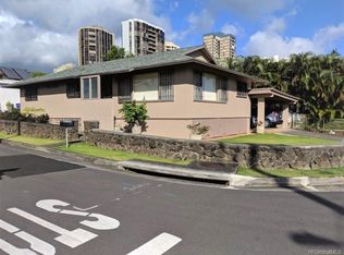 2005 Huake Pl, Honolulu, HI 96817