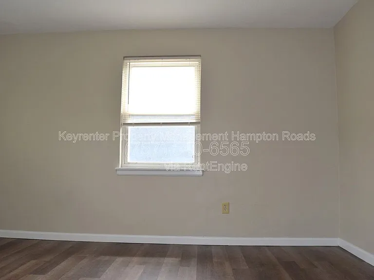 925 Little Bay Ave #A3 — Photo 8