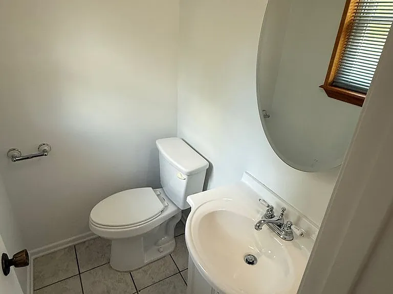 1001 Traci Dr — Photo 5