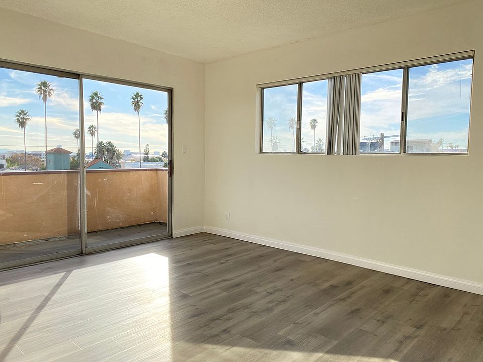 1st image of 7011 Lanewood Ave #Z303