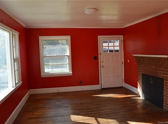 3rd image of 311 Eastside Dr
