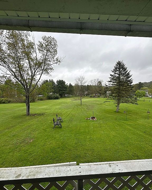 2nd image of 182 Tunnel Hill Rd
