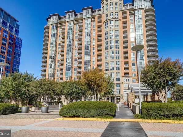 8220 Crestwood Heights Dr APT 708, Mc Lean, VA 22102