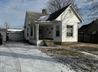 810 Ten Broeck St, Paris, IL