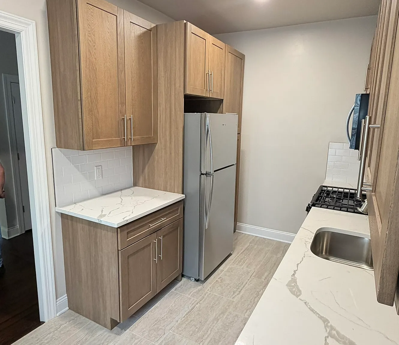 61 Duncan Ave Apartments — Photo 4
