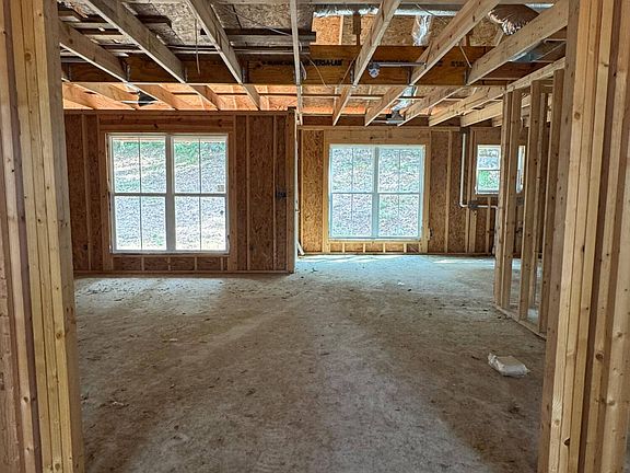 3rd image of 3014 Pinewood Drive