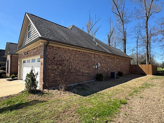 4th image of 180 River Run