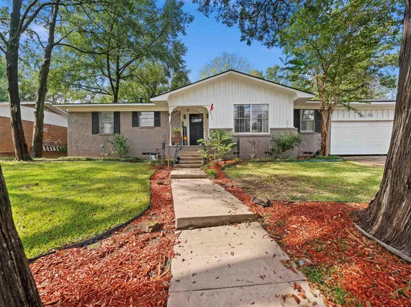 3217 Lynnwood Dr, Tyler, TX 75701