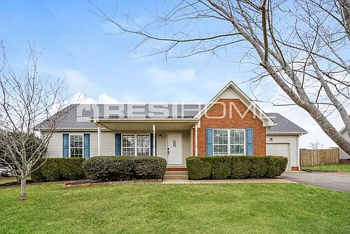 1607 Wellington Dr Photo 1