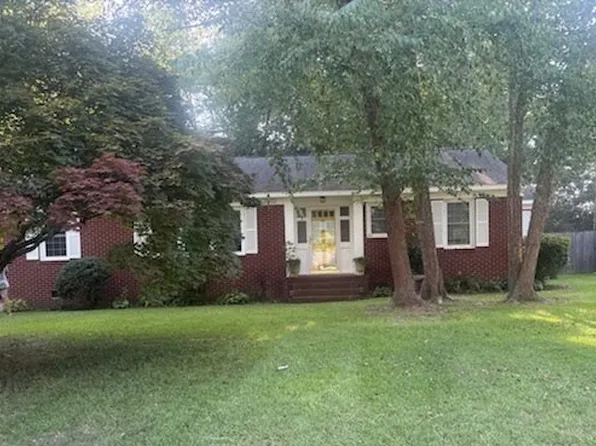 1302 E Wright Rd, Greenville, NC 27858