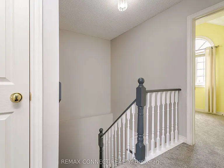 15 Kennedy Dr — Photo 10