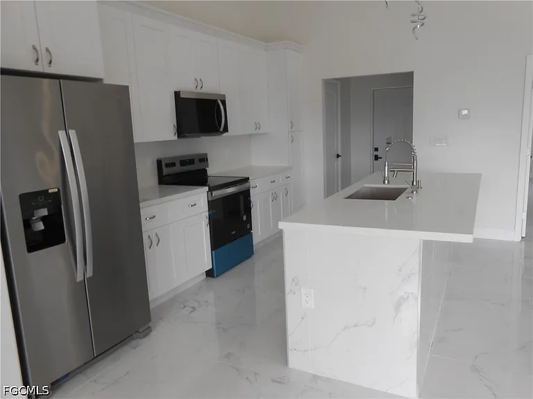 2809 55th St W — Photo 8