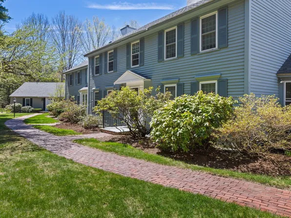 4 Governor Square, Peterborough, NH 03458